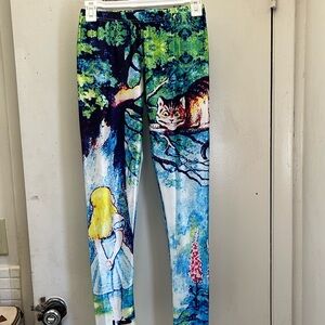 Alice In Wonderland Leggings Size Small
